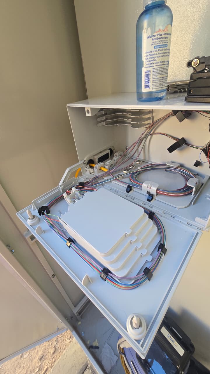 Instalación de caja de empalmes